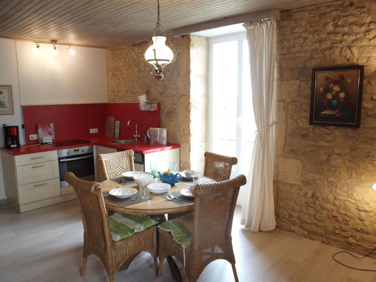 Cozy Cottage In Aquitaine With Private Swimming Pool Peyzac-le-Moustier Exterior photo