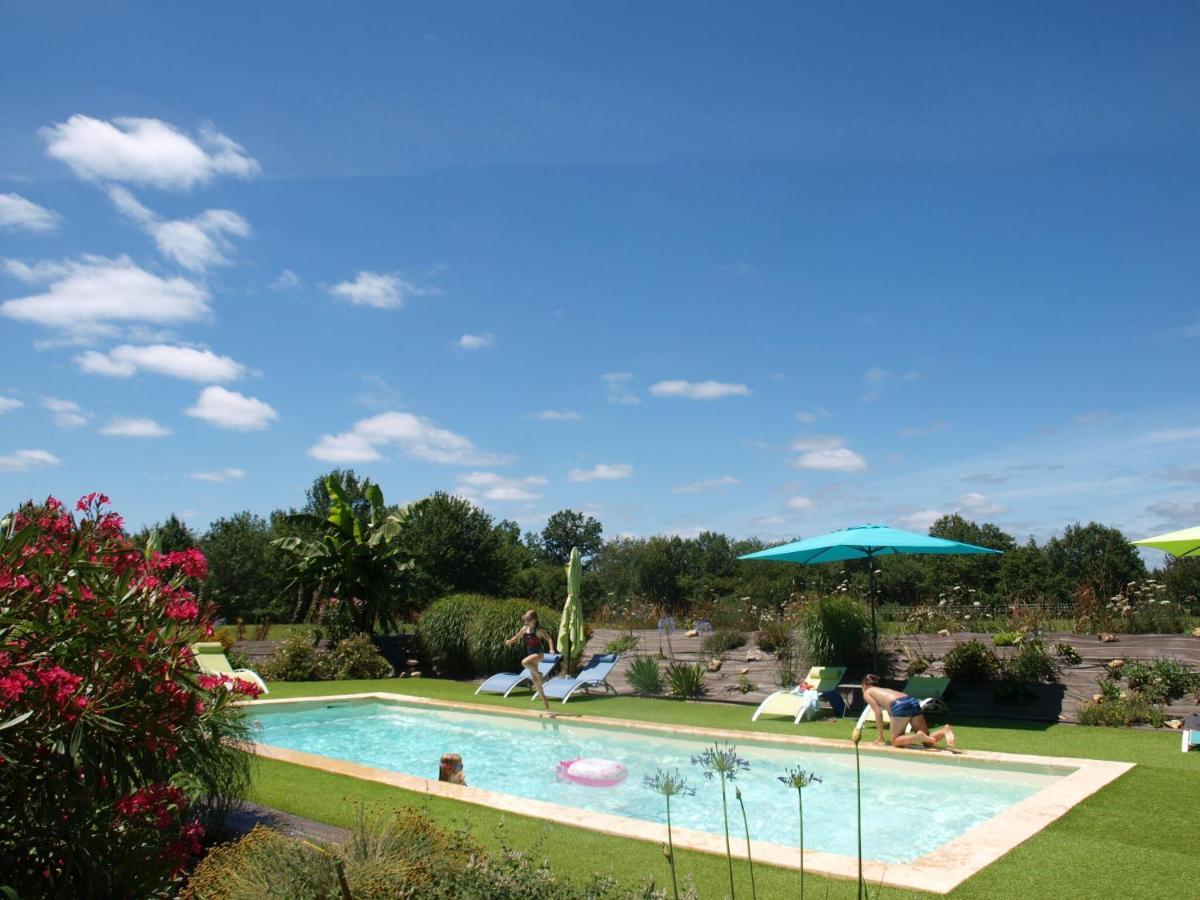 Cozy Cottage In Aquitaine With Private Swimming Pool Peyzac-le-Moustier Exterior photo